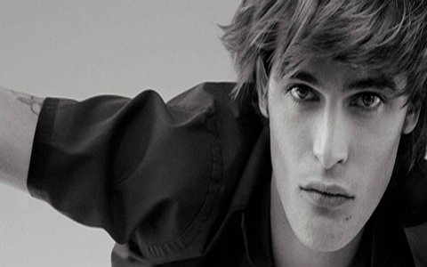 Never be afraid of falling con Kérastase Genesis Homme